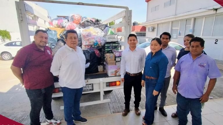 Trabajo en territorio de la colonia Caparroso en el Ayuntamiento de Centla