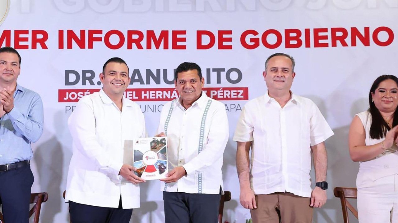 Gobierno de Centla en el informe del Dr. José Manuel Hernández Pérez, Presidente Municipal de