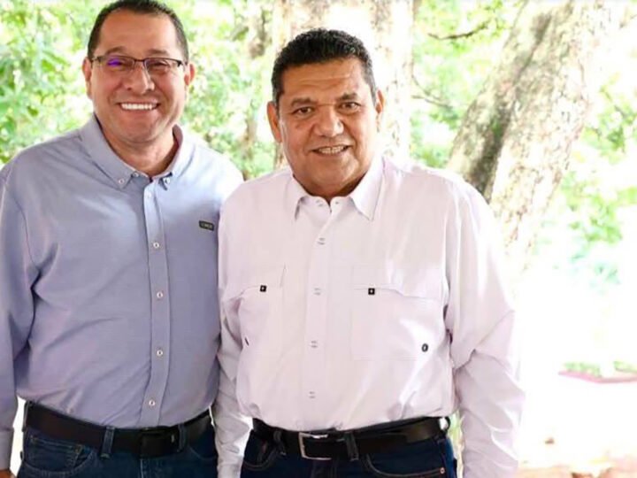 Saúl Armando Rodríguez acompaña al Gobernador Javier May en la XXXVI Sesión del Consejo Estatal