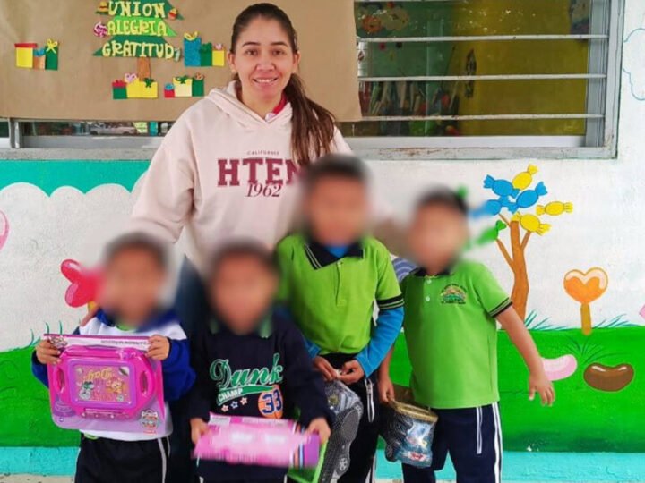 Gobierno municipal entregó juguetes por el Día de Reyes en escuelas de Francisco I. Madero