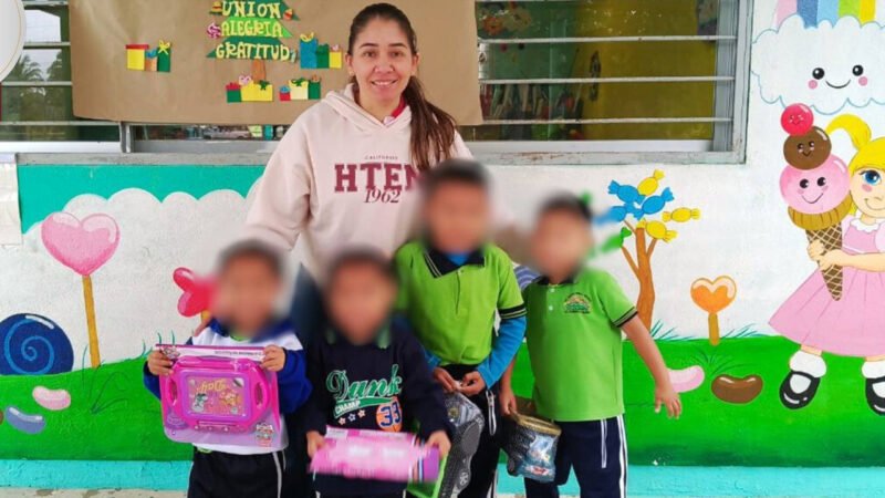 Gobierno municipal entregó juguetes por el Día de Reyes en escuelas de Francisco I. Madero