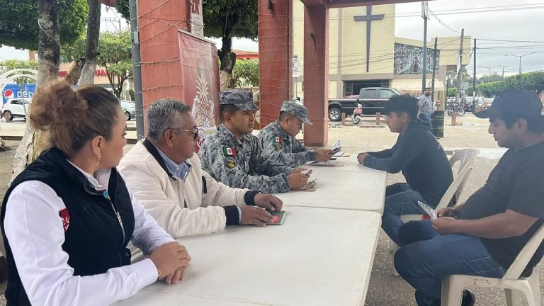 Saúl Armando Rodríguez Rodríguez inaugura aula didáctica y entrega juguetes en Centla