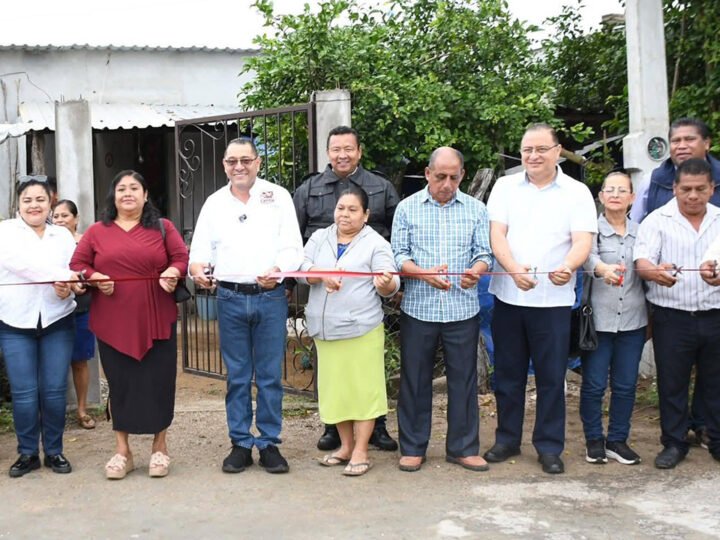 Saúl Armando Rodríguez Rodríguez inaugura la ampliación de la red eléctrica en Simón Sarlat