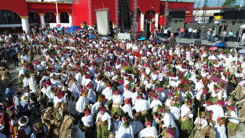 La danza del pochó resalta la identidad en el carnaval de Tenosique 2026