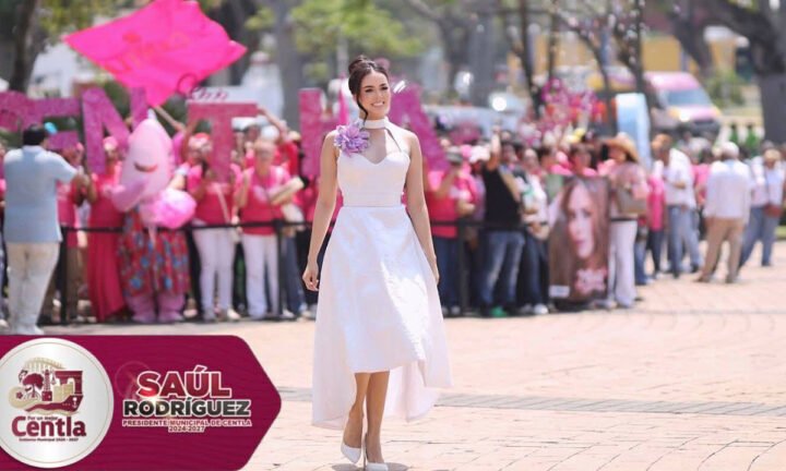 Carlota Mariel Díaz Mayo, representante de Centla, llega al hotel de concentración en Villahermosa