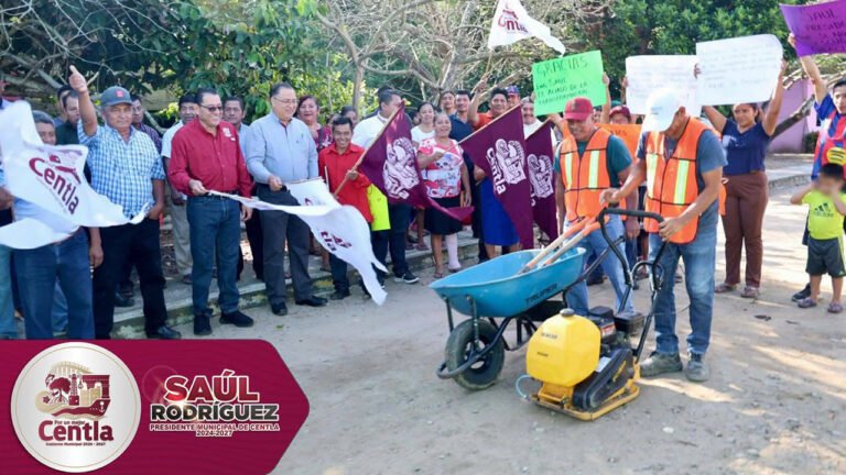 Saúl Armando Rodríguez Rodríguez da inicio a trabajos de pavimentación en Potrerillo, Centla