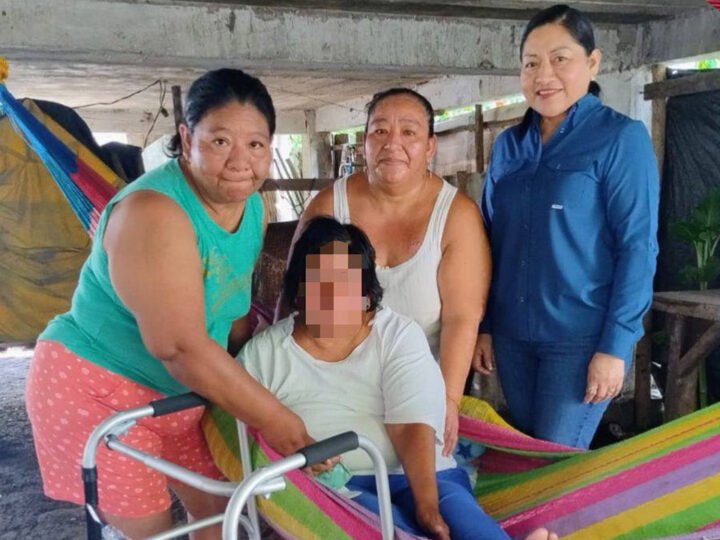 DIF Municipal entrega apoyos a domicilio en comunidades del municipio de Centla