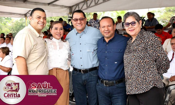 Saúl Armando Rodríguez Rodríguez asiste a la entrega de ambulancias para los municipios del