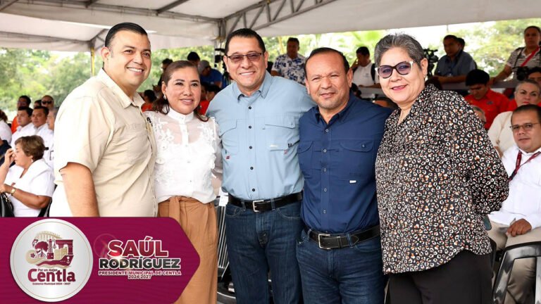 Saúl Armando Rodríguez Rodríguez asiste a la entrega de ambulancias para los municipios del