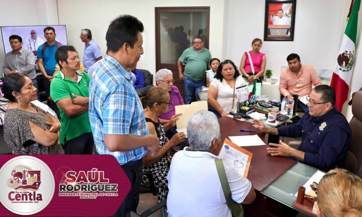 Gobierno de Centla comienza trabajos de reparación de pavimento en calle Gregorio Méndez de